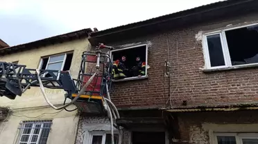 Havran'da 2 Katlı Binada Yangın