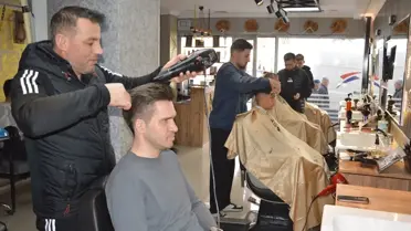 Ramazan Bayramı Öncesi Kuaförlerde Yoğunluk