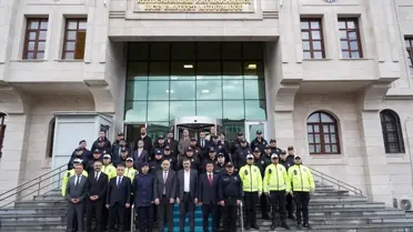 Bakan Çiftçi Kızılcahamam'da Polislerle Bayramlaştı