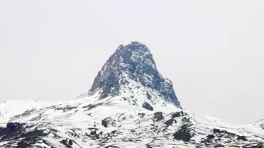 Tekelti Dağı Beyaza Büründü