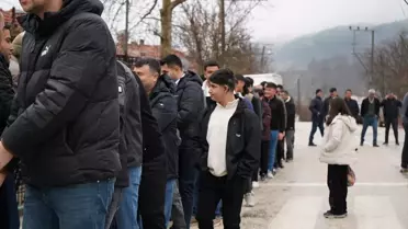 Eğirdir'de Bayram Sırası Geleneği Yaşatıldı