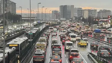 İstanbul'da akşam saatlerinde trafik yoğunluğu yüzde 90'a çıktı
