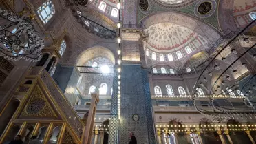 Yeni Cami: Osmanlı'nın En Uzun İnşaat Süreli Camisi