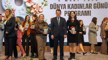 İzmir Adliyesi'nde Dünya Kadınlar Günü kutlandı