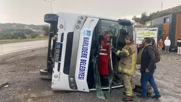Seferihisar'da Midibüs Devrildi: 4 Sporcu Yaralı