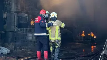 Torbalı'da Geri Dönüşüm Fabrikasında Yangın