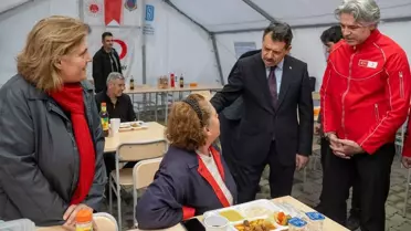 İzmir'de İhtiyaç Sahiplerine İftar