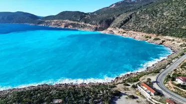 Kaputaş Plajı'nda Eşsiz Renk Şöleni