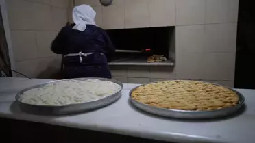 Bayram Sofralarının İkramı: Baklava ve Su Böreği