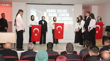 Karlıova'da İstiklal Marşı Töreni