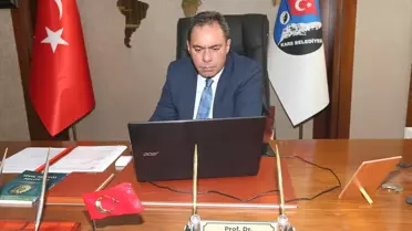 Kars Başkanı Fotoğraf Oylamasına Katıldı