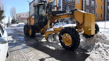 Sarıkamış'ta Kar Temizleme Çalışmaları Devam Ediyor