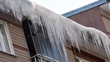 Sarıkamış'ta Kar ve Sis Etkili