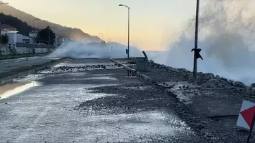 İnebolu'da Fırtına Hasar Verdi