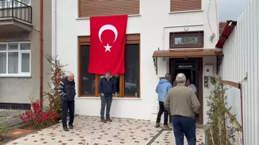 Katar'da düşen helikopterde şehit olan binbaşı Taştekin'in Isparta'daki ailesine şehadet haberi verildi