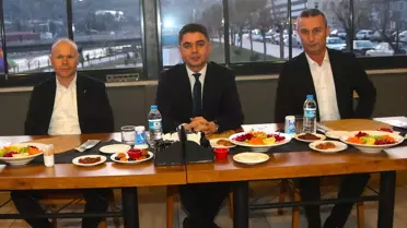 Kaymakam Kartal, Muhtarlarla İftarda Buluştu