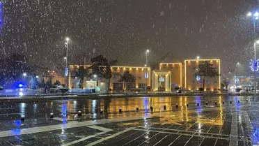 Kayseri'de Yoğun Kar Yağışı Etkili