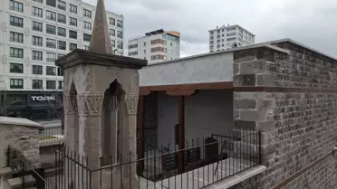 Kayseri'de Tarihi Cami İbadete Açıldı