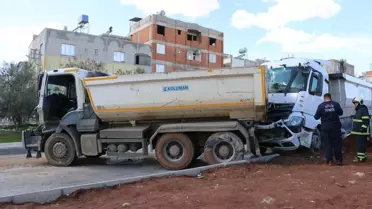 Kilis'te Hafriyat Kamyonu Çarpışması: 1 Yaralı