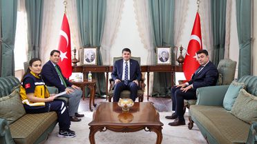 Kilis'te Boğulma Tehlikesi Geçiren Çocuğa Yardım