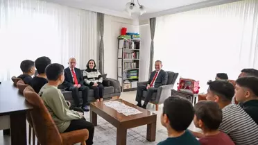Vali Turan Çocuk Evlerini Ziyaret Etti