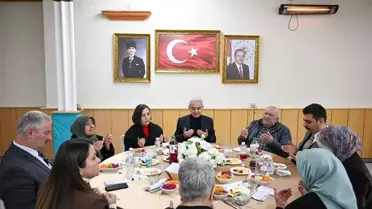 Kırklareli Valisi Turan, Pehlivanköy'de şehit aileleri ve gaziler iftarda buluştu