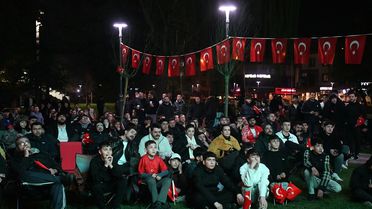 Kosova-Türkiye Maçı Dev Ekranlarla İzlendi