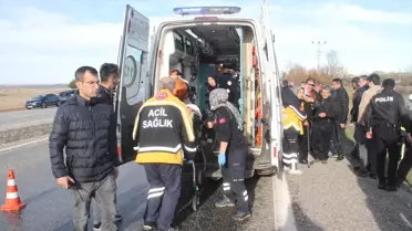 Beyşehir'de Yüksek Gerilim Direğine Çarpan Otomobilde 3 Yaralı