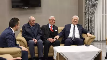 Vali Akın Huzurevi Sakinleriyle İftar Yaptı