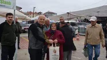 Korkuteli'nde 1000 Fidan Dağıtıldı