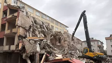 Küçükçekmece'de Yıkım Felaketi!