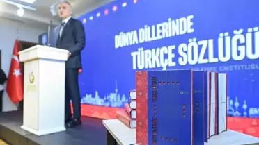 Dünya Dillerinde Türkçe Sözlüğü Tanıtıldı