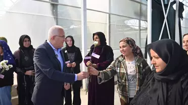 Kumluca'da Kadınlar Günü Kutlaması