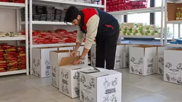 Kumluca'da 500 Ramazan Kolisi Dağıtıldı