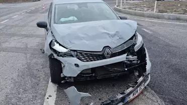 Kütahya'da Trafik Kazası: 2 Yaralı