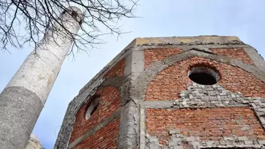 Çinili Cami Yeniden İnşa Ediliyor