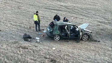 Kütahya'da Trafik Kazası: 1 Ölü, 2 Yaralı