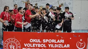 Voleybol Şampiyonası Kütahya'da Sona Erdi