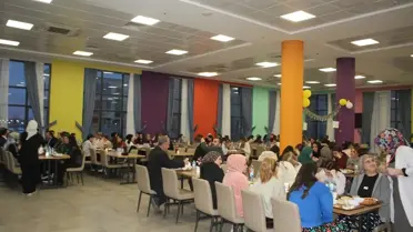 Malazgirt'te Öğrencilere İftar Düzenlendi