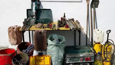 Turgutlu'da İzinsiz Kazı: 2 Gözaltı