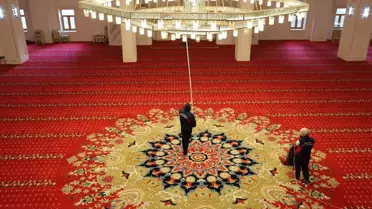 Mardin'de Ramazan Öncesi İbadethane Temizliği