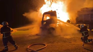 Mardin'de Seyir Halindeki Tırda Yangın