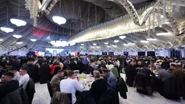 Mardin Valiliği ve Büyükşehir Belediyesince Kızıltepe'de iftar programı düzenledi