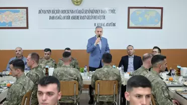 Mardin Valisi ve Büyükşehir Belediye Başkan Vekili Akkoyun askerlerle iftar yaptı