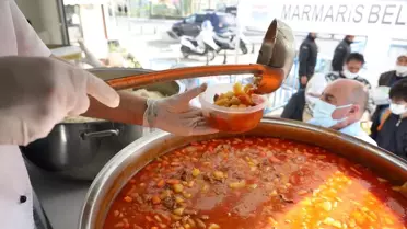 Marmaris'te Ramazan'da Sıcak Yemek İkramı