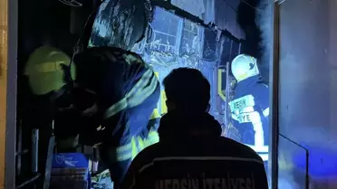 Tarsus'ta Büfe Yangını