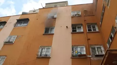 Mersin'de Ev Yangını: Hamile Kedi Kurtarıldı