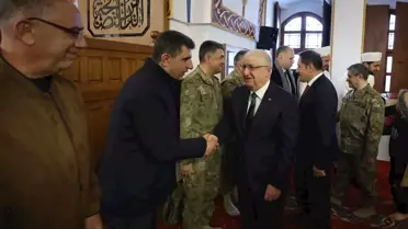 Bakan Güler, Ramazan Bayramı Namazını Hatay'da Kıldı