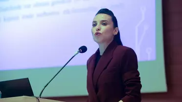 Üniversite Öğrencileri Dolandırıcılık Konusunda Bilgilendirildi