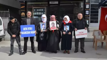 Muş'ta Evlat Nöbeti Sürüyor